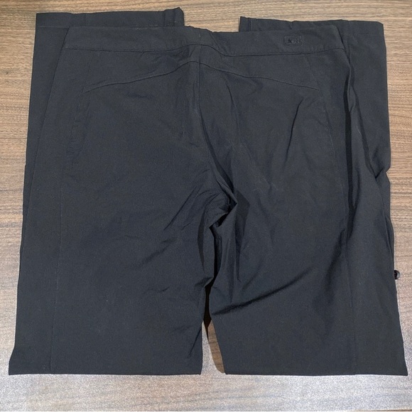 REI Women’s Hiking Pants Convertible Size 6 - Picture 5 of 6